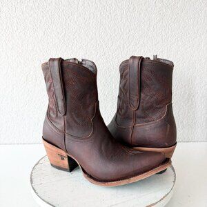 Lane SMOKESHOW Womens Cowboy Bootie 10 Brown Western Cowgirl Short Ankle Boots